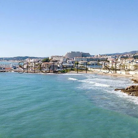 아파트 Alojate En Una Torre Sobre El Mar *